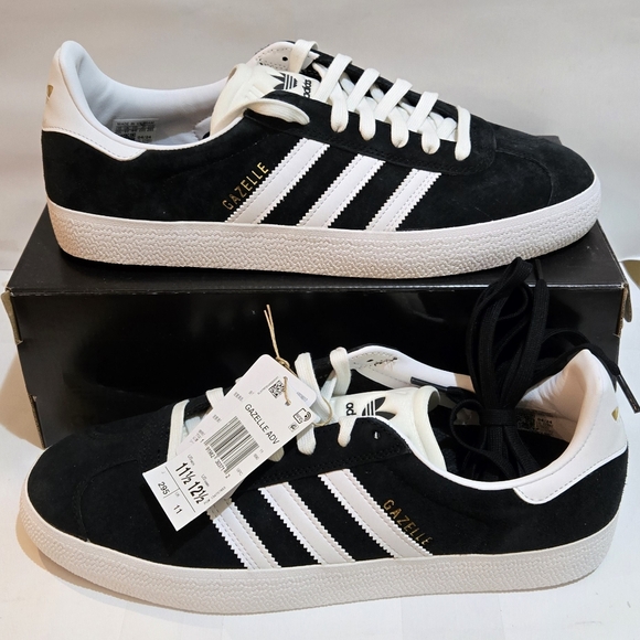 Adidas‎ Gazelle ADV Low Top Black Suede Sneakers
